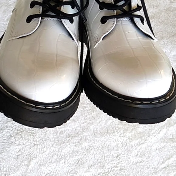 Madden Girl white faux patent leather combat booties - Picture 7 of 10